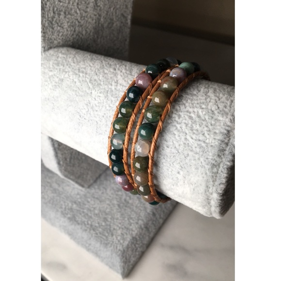 Francesca’s Jade Bead Leather Wrap Bracelet - Picture 2 of 9